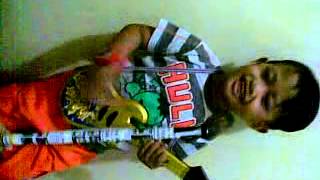 Raffasya Singing Lagu Hebatnya Persahabatan (Sopo Jarwo)
