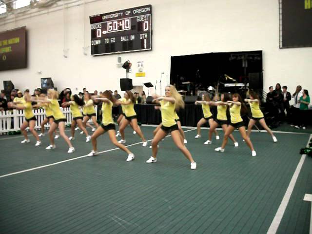 Oregon Ducks Dance Team