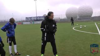 Zweikampftraining am Deutschen Fußball Internat Zweikampftraining am Deutschen Fußball Internat