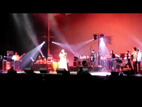 Shreya GoshalNoor JahanLata Mangeshkar Awaaz dey kahan hai &...