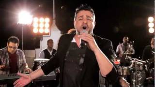 Watch Luis Enrique Locos Los Dos video