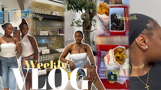 Vlog Ma Pee Sœur Se Perce Sans Laccord De Ma Mère, On Teste Bills Burger , Journée Shopping