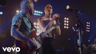 Neon Trees - Sleeping With A Friend (Guitar Center Sessions On Directv)