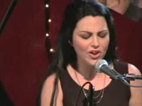 Evanescence performing Lithium acustic somewhere in a studio or whatsoever