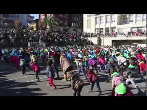 Euskararen Eguneko flashmoba Urretxun (2). 2013 abenduak 3