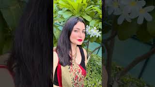 Chitra Tripathi Hot Anchor Looks Y In Bold Dress 3