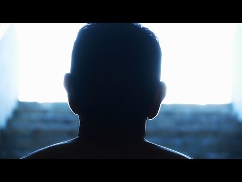 Huellas - Trailer (2014)