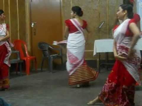 Group Assamese Modern dance 2 by DHRITEE SHRUTI GOSWAMI ( full...