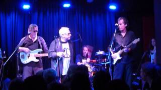 Watch Eric Burdon InsideLooking Out video