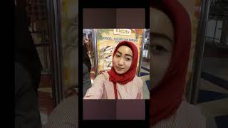 Cewek Cantik Jibab Vs Cewek Y
