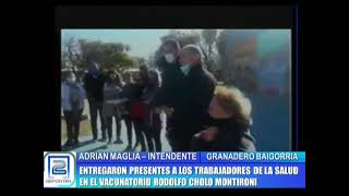 ENTREGARON PRESENTES A LOS TRABAJADORES DE LA SALUD EN EL VACUNATORIO RODOLFO "CHOLO" MONTIRONI