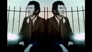 Watch Pete Townshend Nowhere To Run video