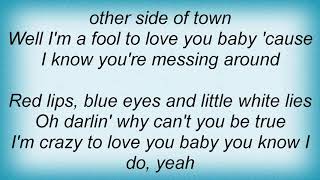 Watch Gary Allan Red Lips Blue Eyes Little White Lies video