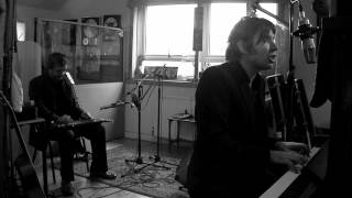 Watch Justin Currie Falsetto video