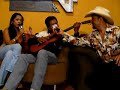 Sofia Aguilar con Walter Villatoro y el Chino Cuaquer en 305