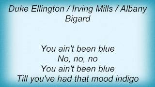 Watch Billie Holiday Mood Indigo video