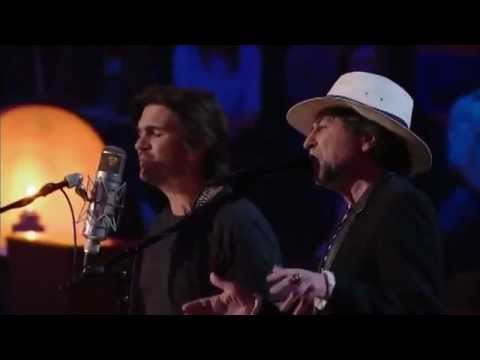MTV Unplugged | Juanes & Joaquín Sabina interpretan "Azul Sabina"