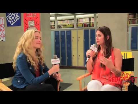 Lauren Taylor on set interview for