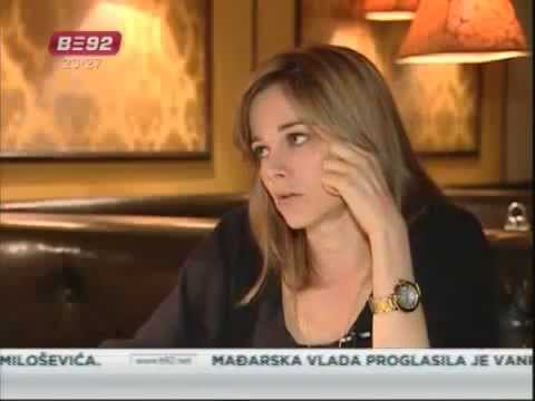 Yana Novak ... je glumica Bojana Novakovic