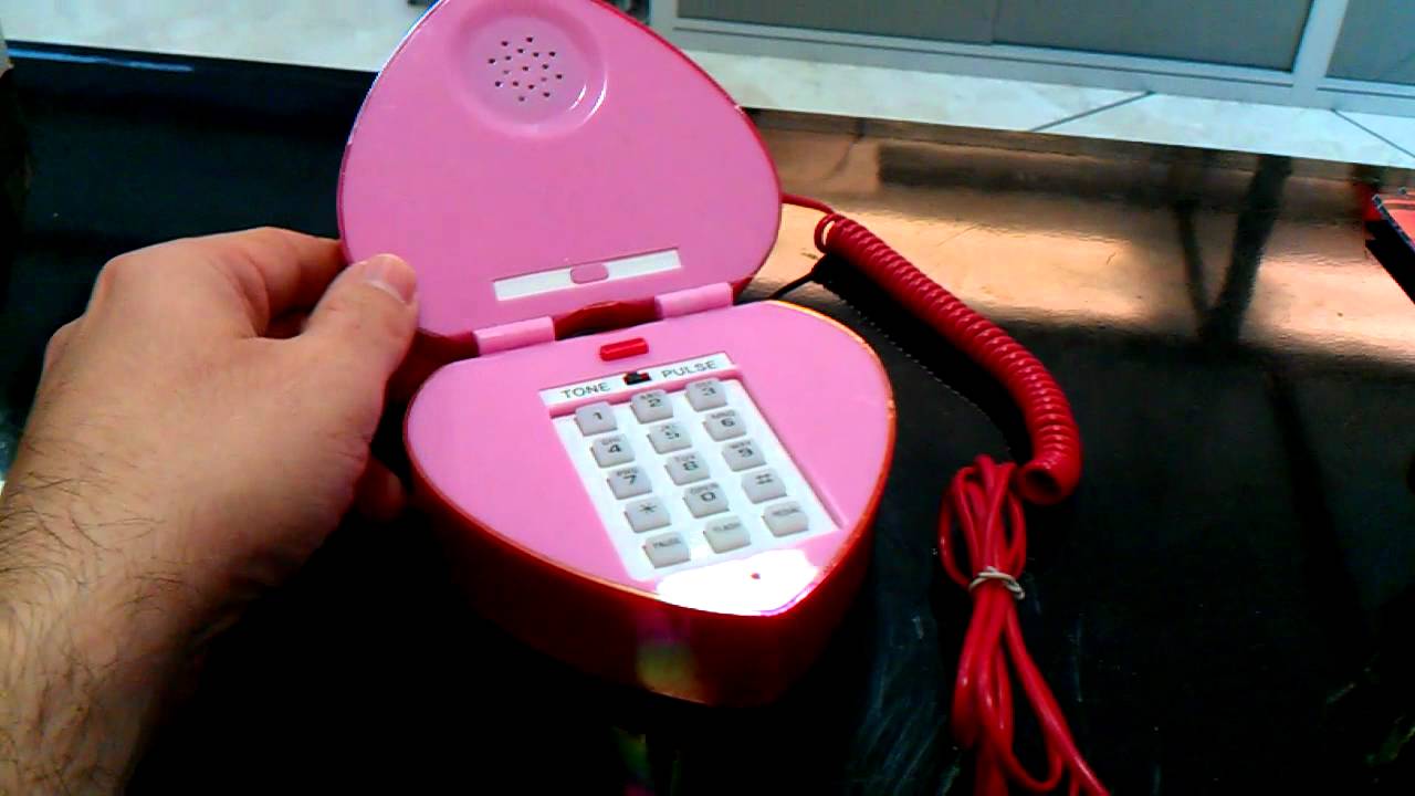 Teléfono en forma de corazón