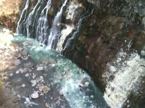 白ひげの滝と白金温泉