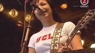 Watch Sahara Hotnights Kicks video