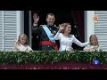 Saludo de los reyes desde el balcón del Palacio Real de Madrid