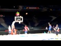 Miroslav Raduljica ubacuje trojku sa klupe Srbije