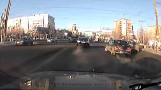 Видео Челябинск ул. Молодогвардейцев - Братьев Кашириных от Олег Матросв, улица Молодогвардейцев, Челябинск, Россия