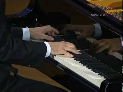 Pletnev plays Chopin Preludes