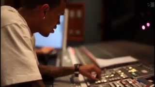 Watch Chris Brown She Can Get It video