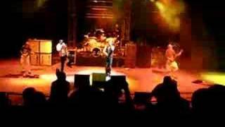 Watch 311 Wake Your Mind Up video