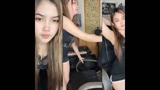 Bigo Live Rindy Antika Goyang Pake Hot Pant