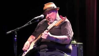 Watch Popa Chubby Lookin Back video