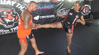 Mae Mai Muay Boran Technique Naga Bit Hang