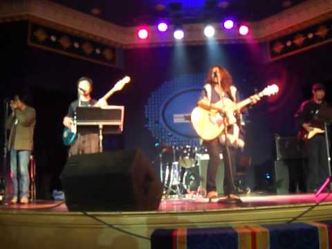 DAHON Lolita carbon jr. sings asin songs 04202011 009.MP4