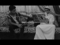 ابيض واسود ههههه مسخره