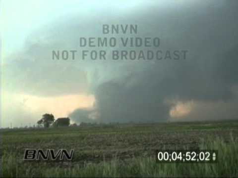 5/30/1998 Spencer, South Dakota F4 Tornado Stock Video