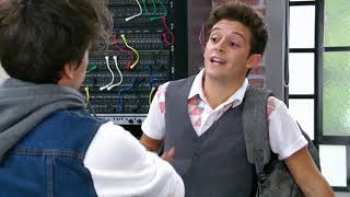 Soy Luna - Todos Se Enteran Que Luna Y Matteo Se Besaron 2X09