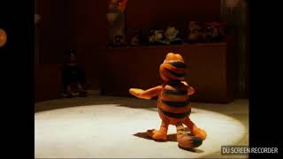 Garfield vs heathcliff anime fight