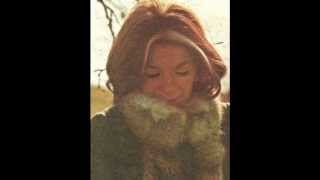 Watch Vikki Carr I Will Wait For You video