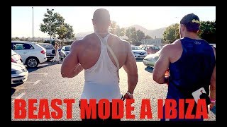 TRAINING GROS PECS MR FRANCE SUPERFEHD ET MR ARGENTINA FRANQUITO A IBIZA