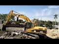 EXCAVADORA CAT