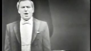Ettore Bastianini Largo Al Factotum Il Barbiere Di Siviglia Ettore Bastianini Largo Al Factotum Il Barbiere Di Siviglia