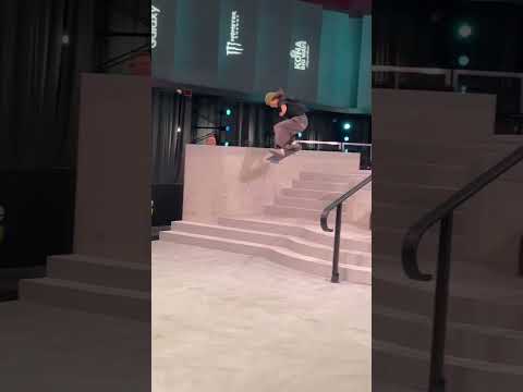 Kylie Frank Kickflip Process - APEX 02