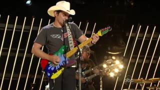 Watch Brad Paisley Working On A Tan video