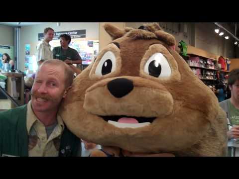 Feel'n Chipper at REI Berkeley.mp4 Feel'n Chipper at REI Berkeley.mp4