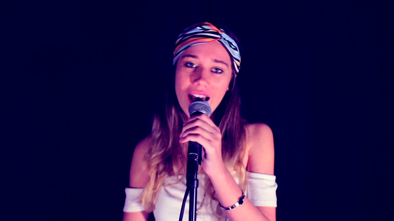 Ella & The Bossa Beat- Estrelas No Céu Ft. Robson Barros (Studio Version)