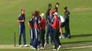 Controversy on Ryan Sidebottom collides with Grant Elliott,