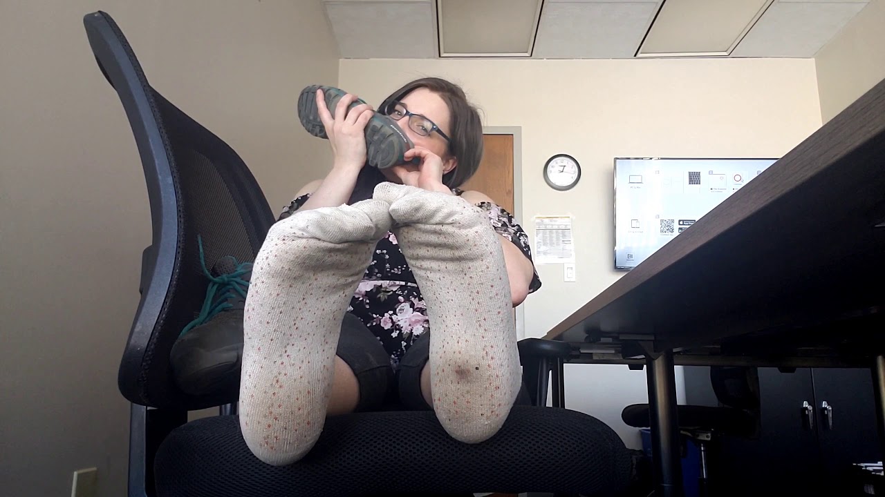 Asmr foot fetish